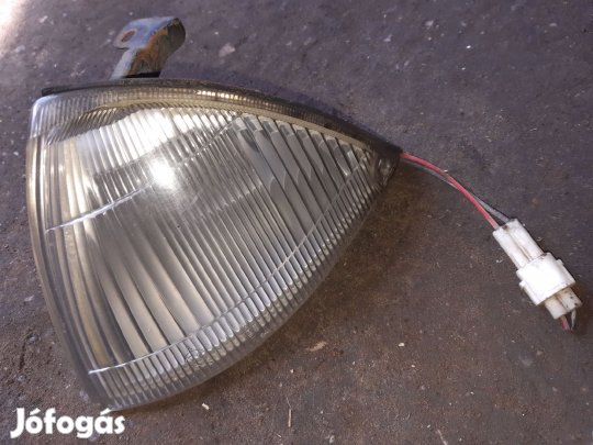 Suzuki Swift II 92-96 Bal Első Helyzetjelző Lámpa