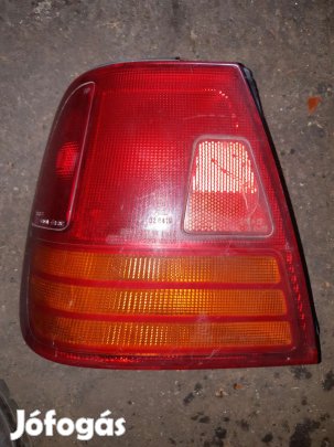 Suzuki Swift II 92-96 Bal Hátsó Lámpa