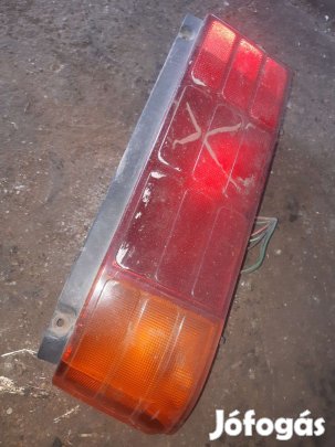 Suzuki Swift II 92-96 Bal Hátsó Lámpa