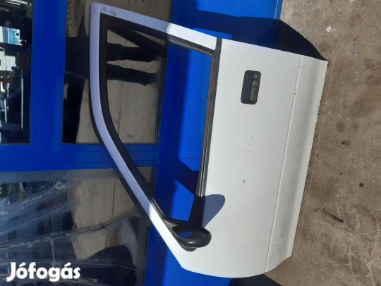 Suzuki Swift II 96-03 Bal Első Ajtó