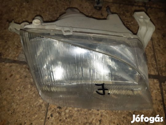 Suzuki Swift II 96-03 Jobb Első Lámpa + Elektromos Magasság Állító