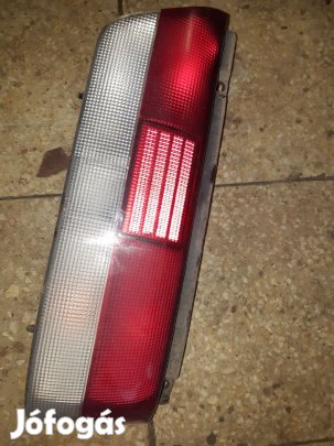 Suzuki Swift II 96-03 Jobb Hátsó Lámpa