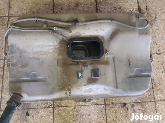 Suzuki Swift II 96-03 Üzemanyag Tank