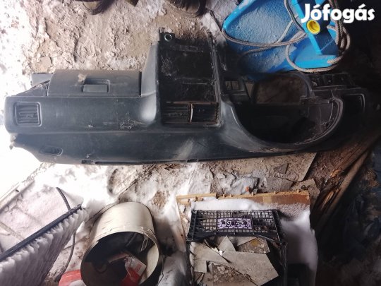 Suzuki Swift Műszerfal (Postázom is)