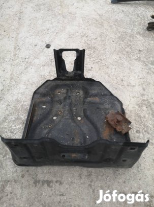 Suzuki Swift Sport 2007 akkumulátor konzol, akksitálca