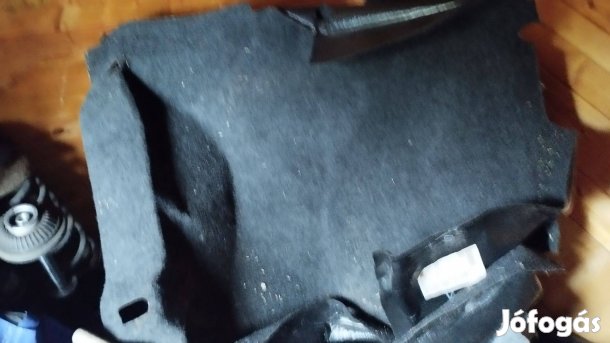 Suzuki Swift alsó szőnyeg