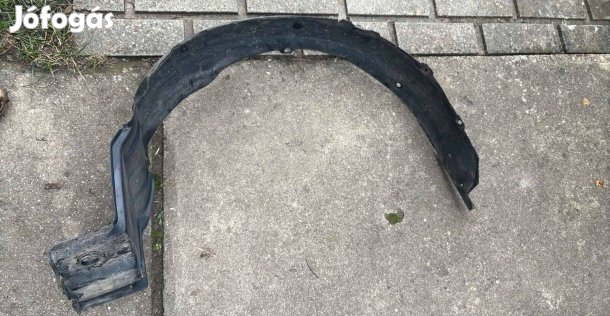 Suzuki Swift bal első dobbetét