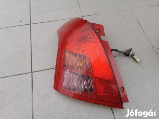 Suzuki Swift bal hátsó lámpa 