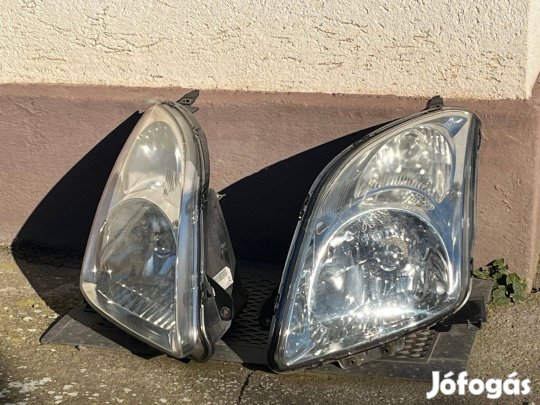 Suzuki Swift gyári fényszóró