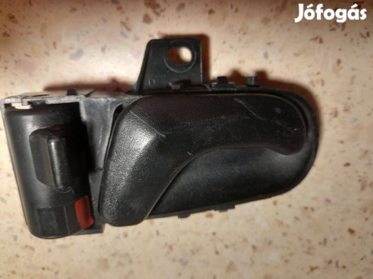 Suzuki Swift jobb belső kilincs