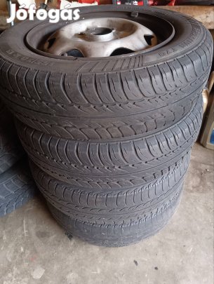 Suzuki Swift kerék garnitúra eladó. 