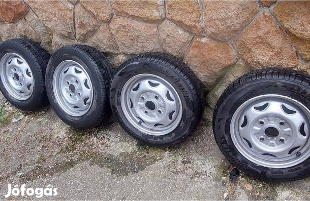 Suzuki Swift lemezfelni szett - 8000 a négy db