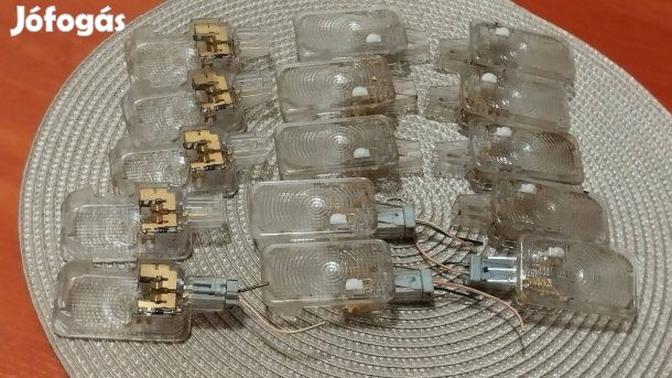 Suzuki Sx4 Liana Swift S-Cross Vitara bontott csomagtér világítás