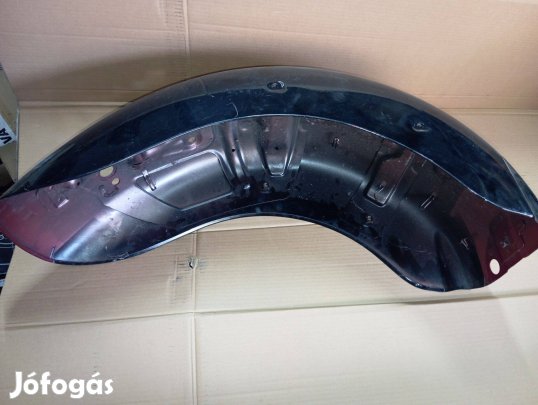 Suzuki VLR 1800 hátsó sárvédő