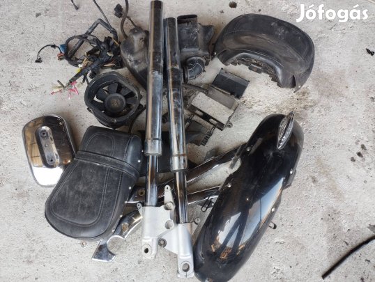 Suzuki VZ 800 Marauder alkatrész , első teleszkóp