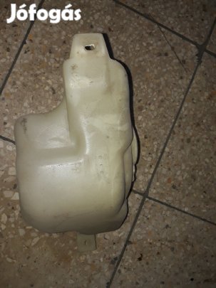 Suzuki Vitara Ablakmosó Tartály