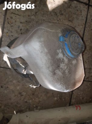 Suzuki Vitara Ablakmosó Tartály + Ablakmosó Szivattyú