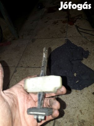 Suzuki Vitara Bal Első Ajtó Nyitáshatároló