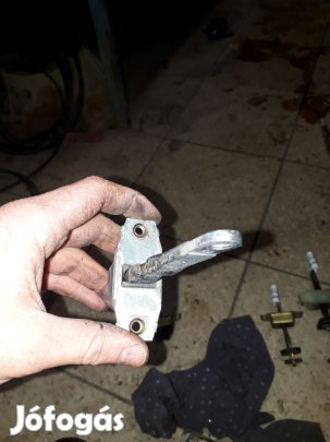 Suzuki Vitara Bal Első Ajtó Nyitáshatároló