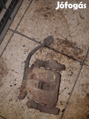 Suzuki Vitara Bal Első Féknyereg