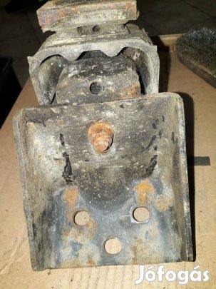 Suzuki Vitara Bal Motortartó Bak