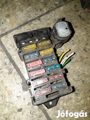 Suzuki Vitara Biztosítéktábla / Relé Tábla