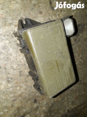 Suzuki Vitara Biztosítéktábla / Relé Tábla