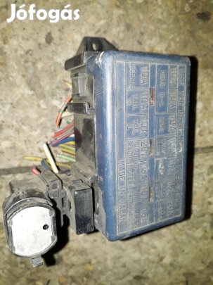 Suzuki Vitara Biztosítéktábla / Relé Tábla