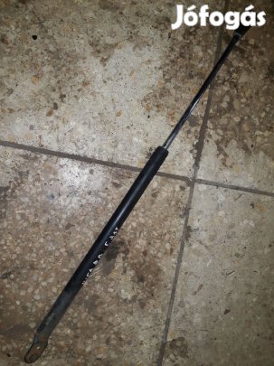 Suzuki Vitara Csomagtérajtó Teleszkóp