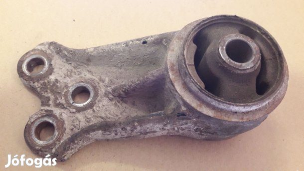 Suzuki Vitara Differenciálmű Tartó Konzol