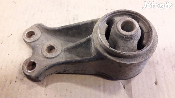 Suzuki Vitara Differenciálmű Tartó Konzol