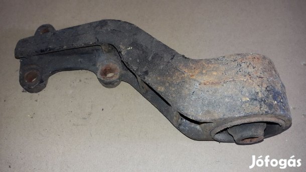 Suzuki Vitara Differenciálmű Tartó Konzol