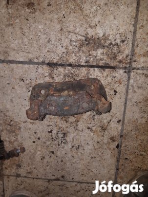 Suzuki Vitara Féknyereg Tartó