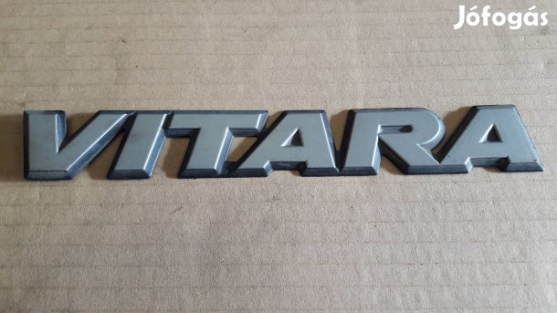 Suzuki Vitara Felirat / Embléma