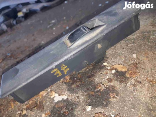 Suzuki Vitara Jobb Első Ablakemelő Kapcsoló