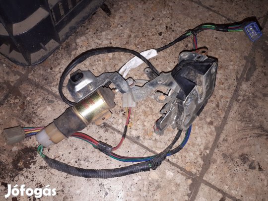 Suzuki Vitara Jobb Első Ajtó Zárszerkezet + Központizár Motor