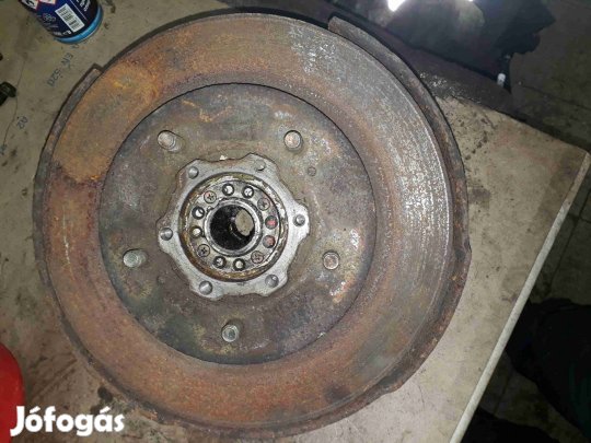 Suzuki Vitara Jobb Első Csonkállvány Kerékaggyal