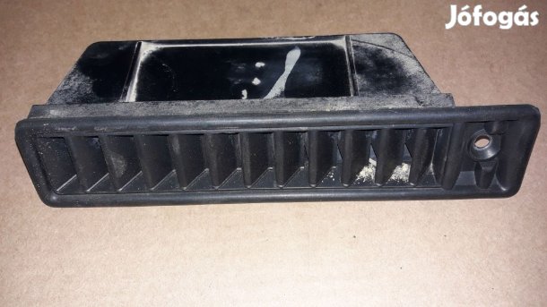 Suzuki Vitara Jobb Hátsó Szellőző