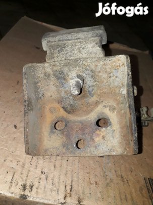 Suzuki Vitara Jobb Motortartó Bak