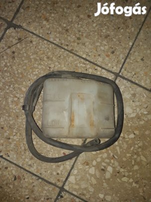 Suzuki Vitara Kiegyenlítő Tartály