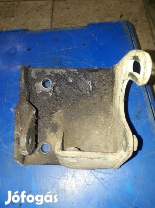 Suzuki Vitara Kormányszervó Szivattyú Tartó Bak