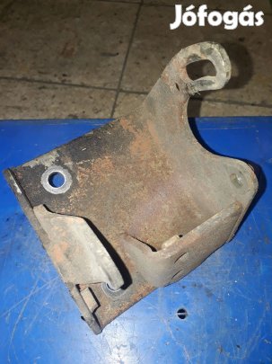 Suzuki Vitara Kormányszervó Szivattyú Tartó Bak