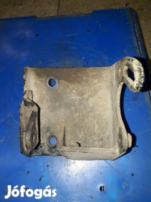 Suzuki Vitara Kormányszervó Szivattyú Tartó Bak