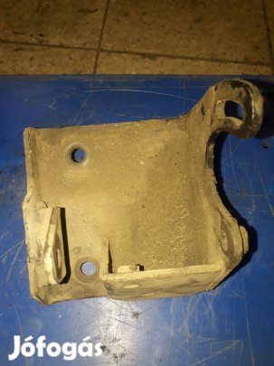 Suzuki Vitara Kormányszervó Szivattyú Tartó Bak