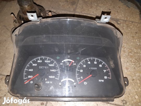 Suzuki Vitara Óraegység / Kilométeróra