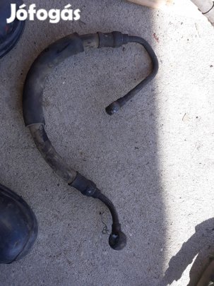 Suzuki Vitara Szervócső