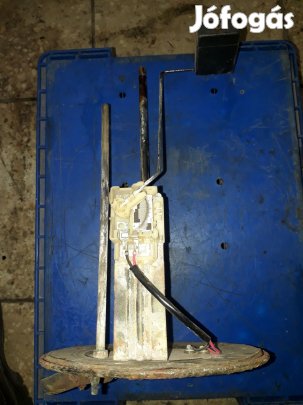 Suzuki Vitara Üzemanyag Szintjelző