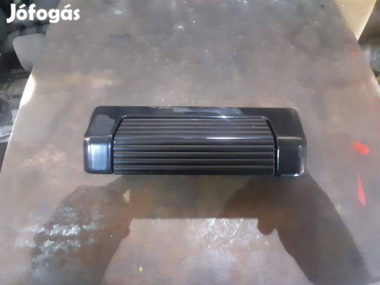 Suzuki Vitara csomagtér nyitó fogantyú