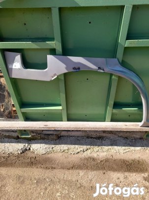 Suzuki Vitara ötajtós hátsó sárvédő javító panel