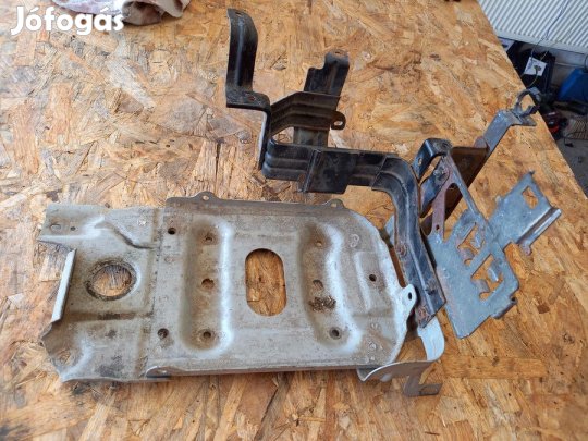 Suzuki Wagon R (2000-2007) Akumlátor Tartó